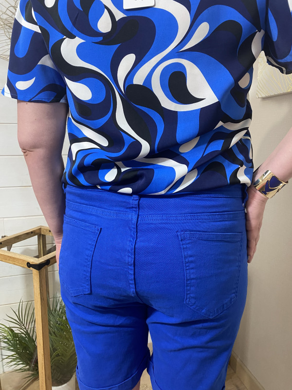 Short bleu roi :) 