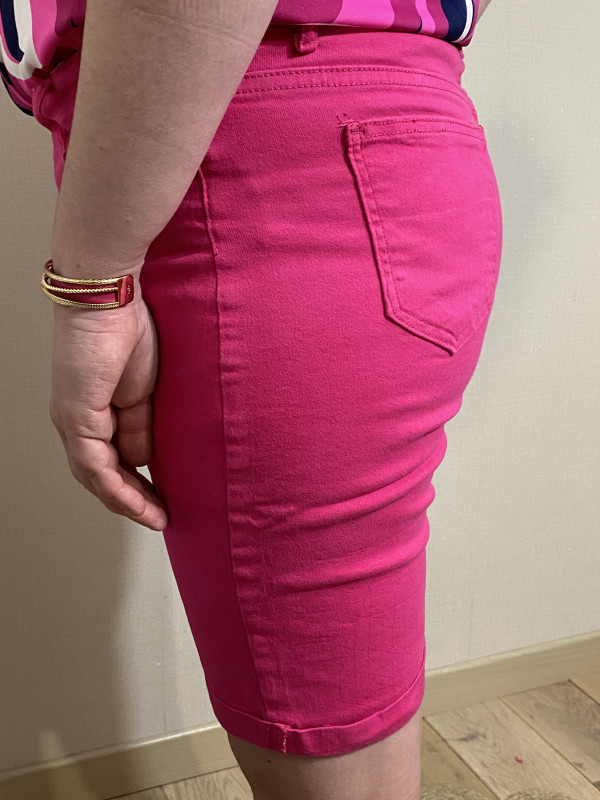 Short Fushia  :) 