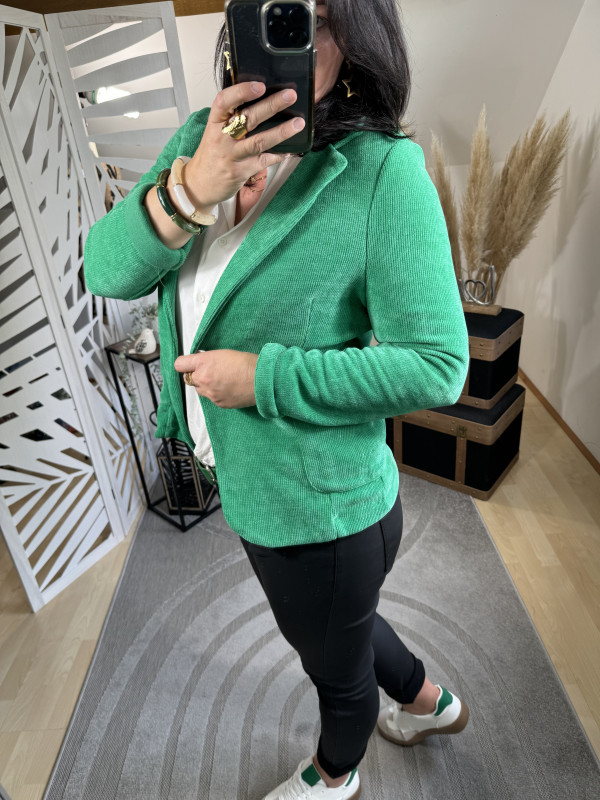 Allegra Verte:)) 