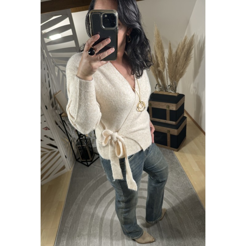 Pull cache cœur beige **