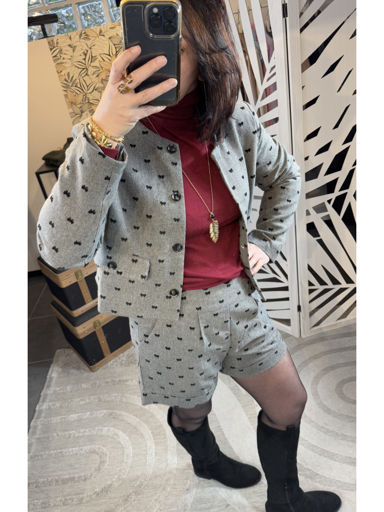 Short Noeud Gris  :) 