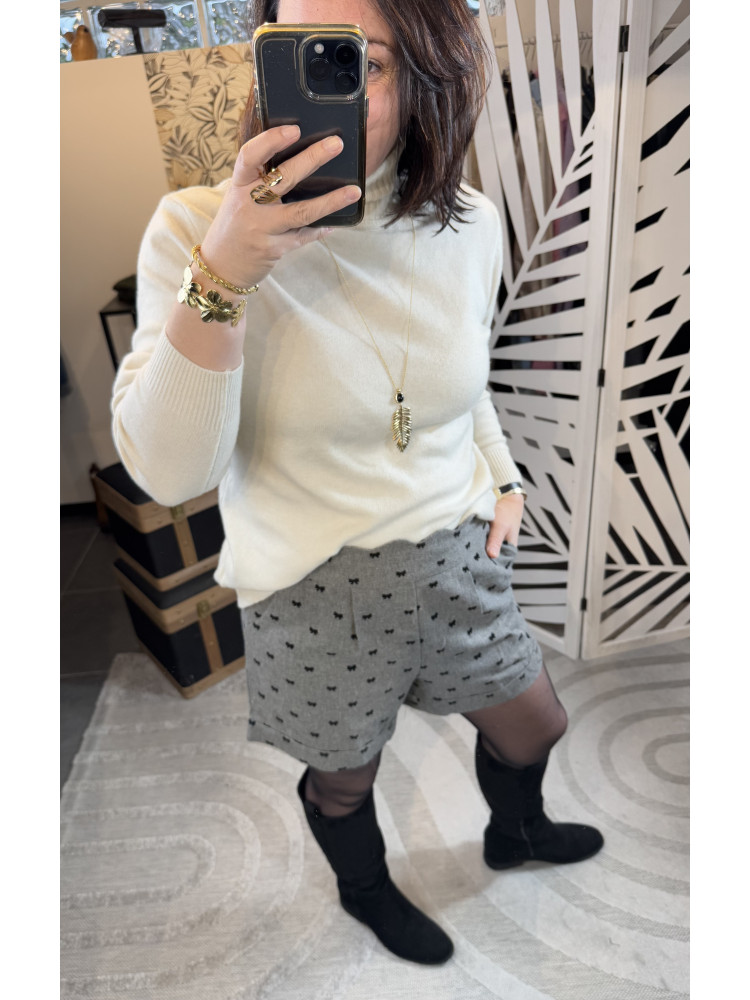 Short Noeud Gris  :) 