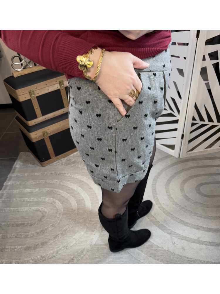 Short Noeud Gris  :) 