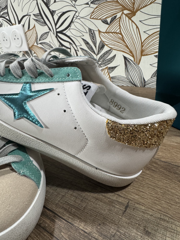 Sneakers Turquoise :)) 
