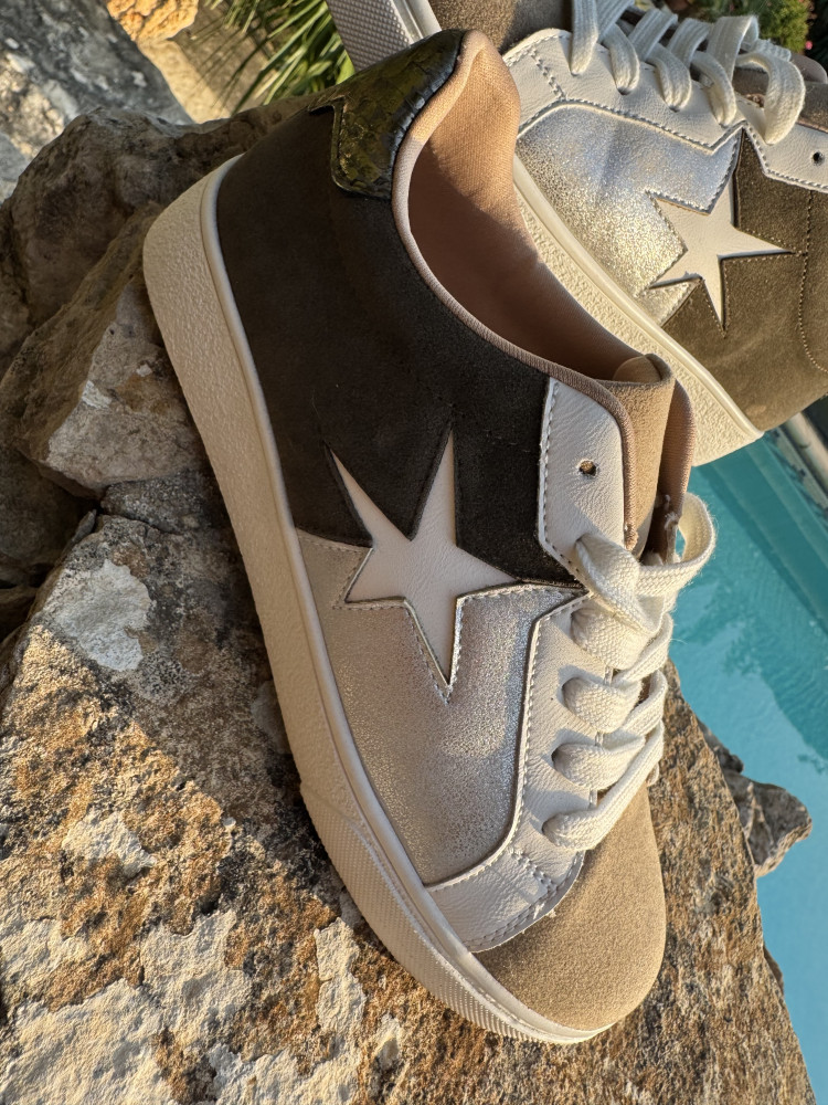 Sneakers kakie et beige :)) 