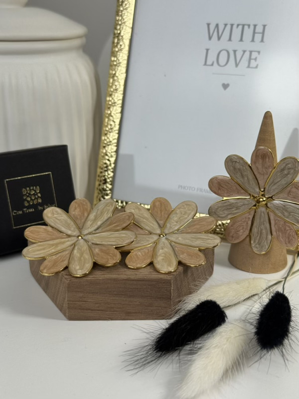 Bo Fleurs Beige :)) 
