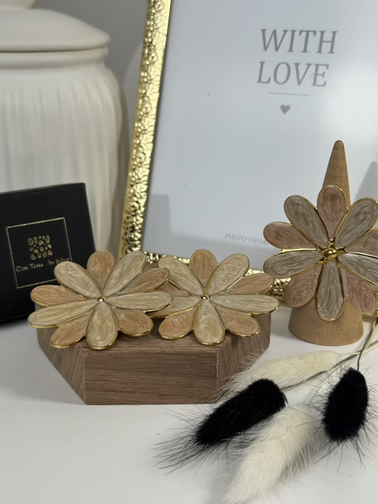 Bo Fleurs Beige :)) 
