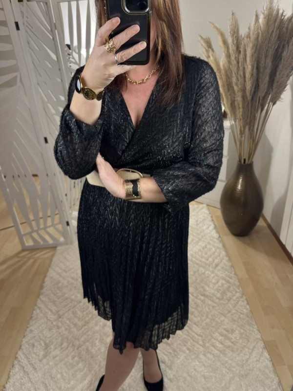 Robe noire irisée Carry :) 