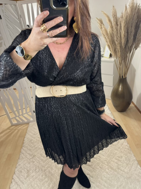 Robe noire irisée Carry :) 