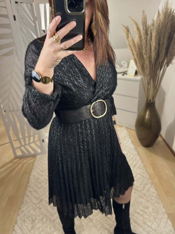 Robe noire irisée Carry :) 