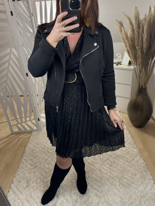Robe noire irisée Carry :) 