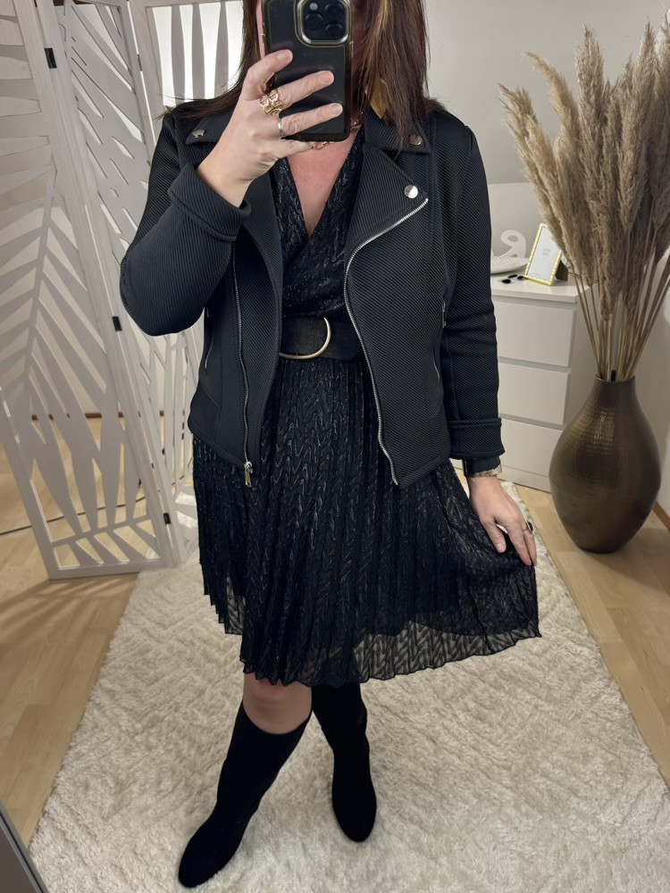 Robe noire irisée Carry :) 