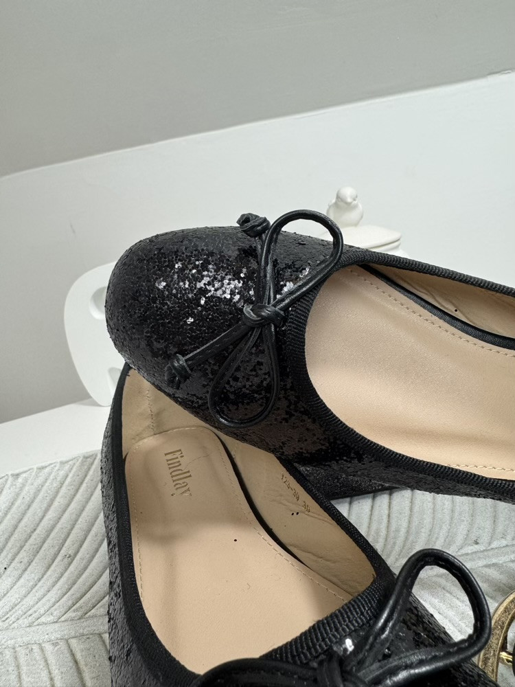 Ballerines Noires :)) 