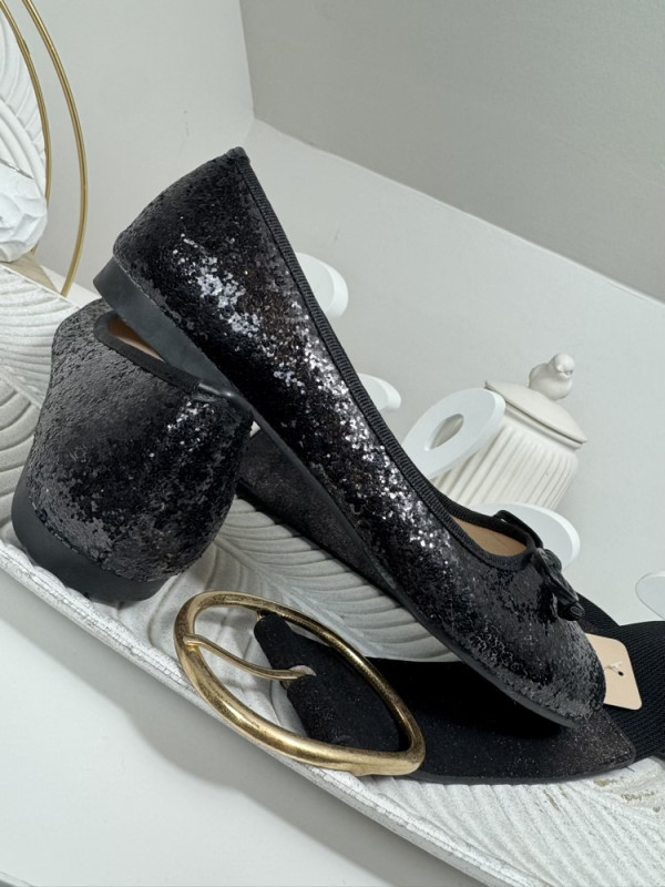 Ballerines Noires :)) 