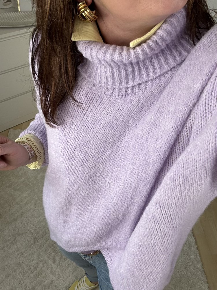 Pull long asymétrique violet Hélène 