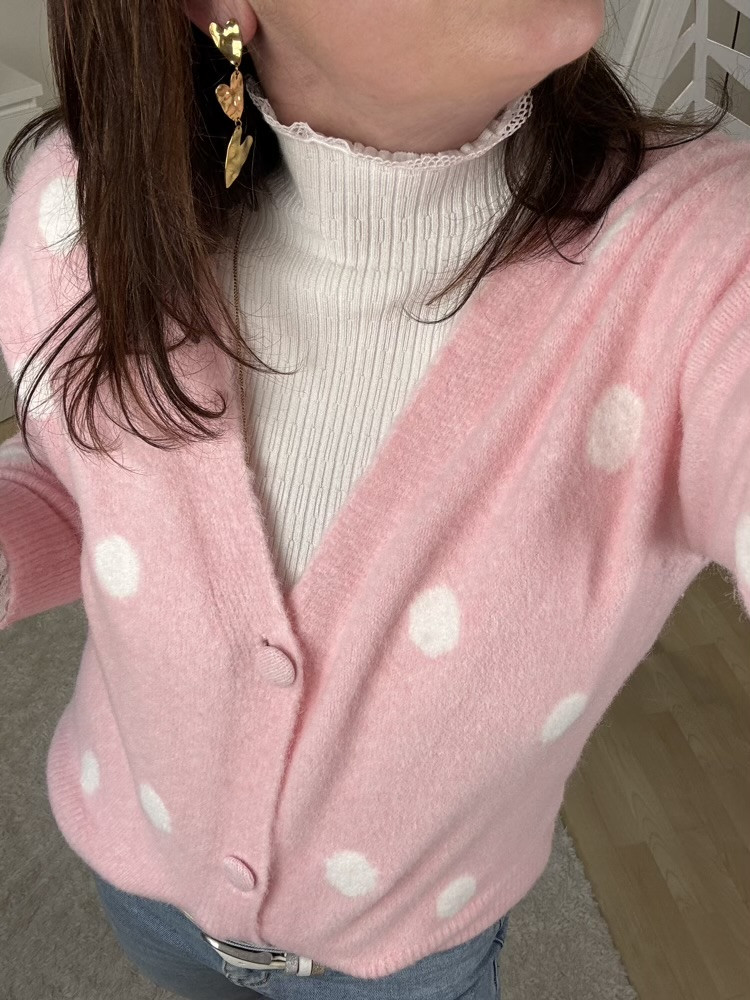 Cardigan rose à pois :) 