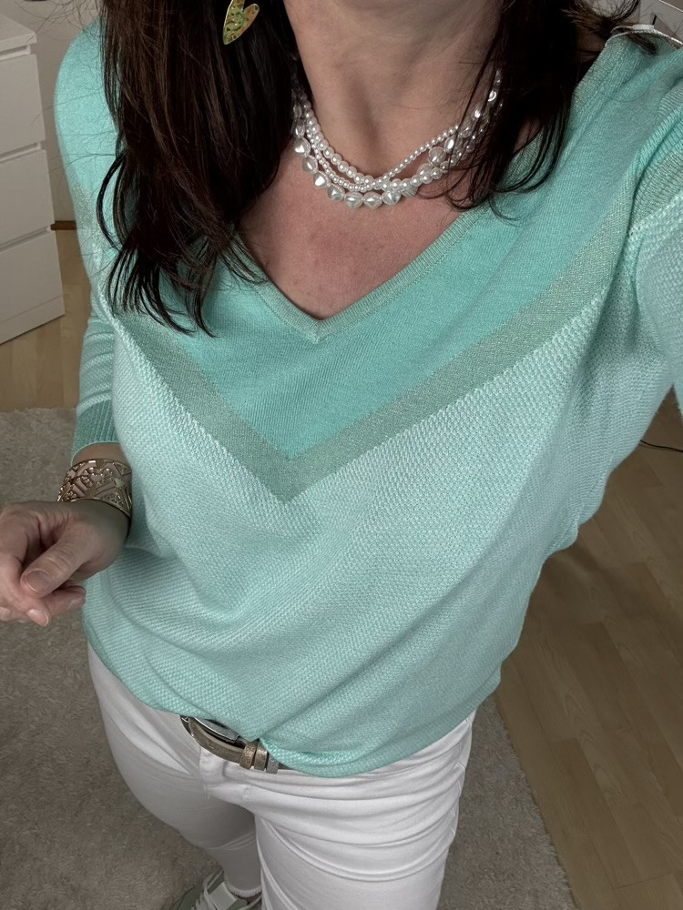 Pull col V turquoise Aldo :) 
