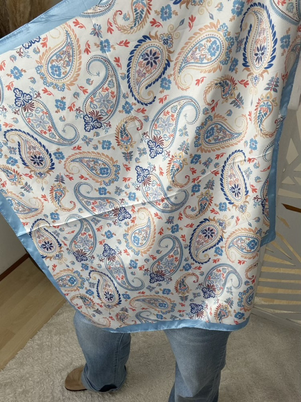 Foulard coloris pastel 