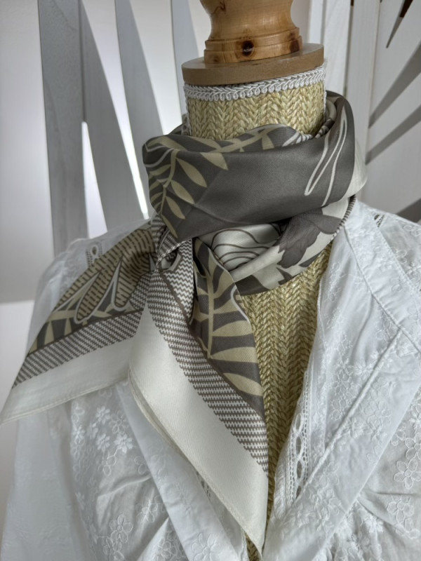 Foulard 90*90 
