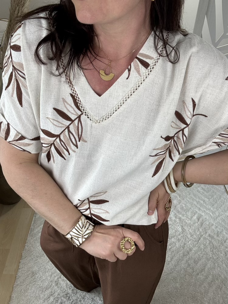 Blouse brodée feuillage :) 