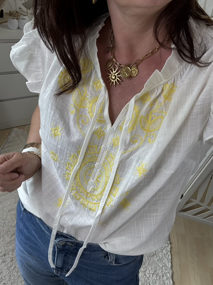 Blouse blanche broderie jaune 