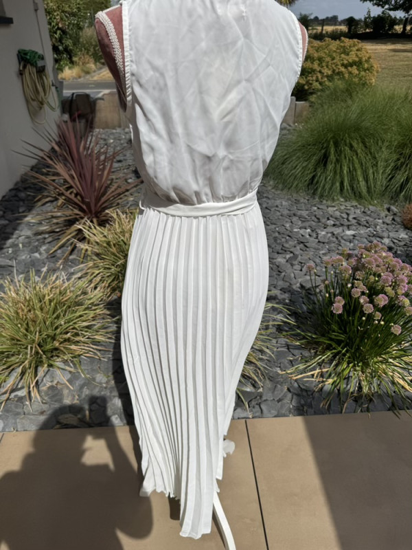 Robe longue plissée blanche Erine :)) 