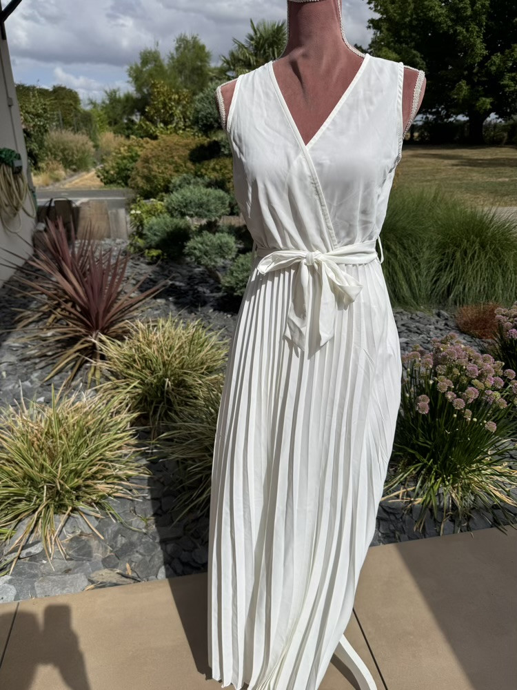 Robe longue plissée blanche Erine :)) 