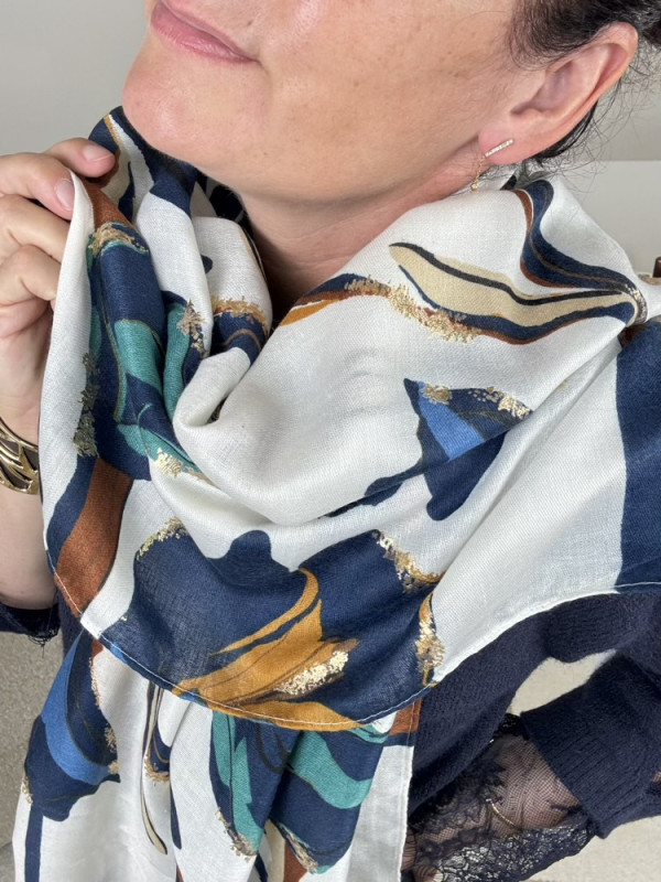 Grande étole à motifs floral et doré 