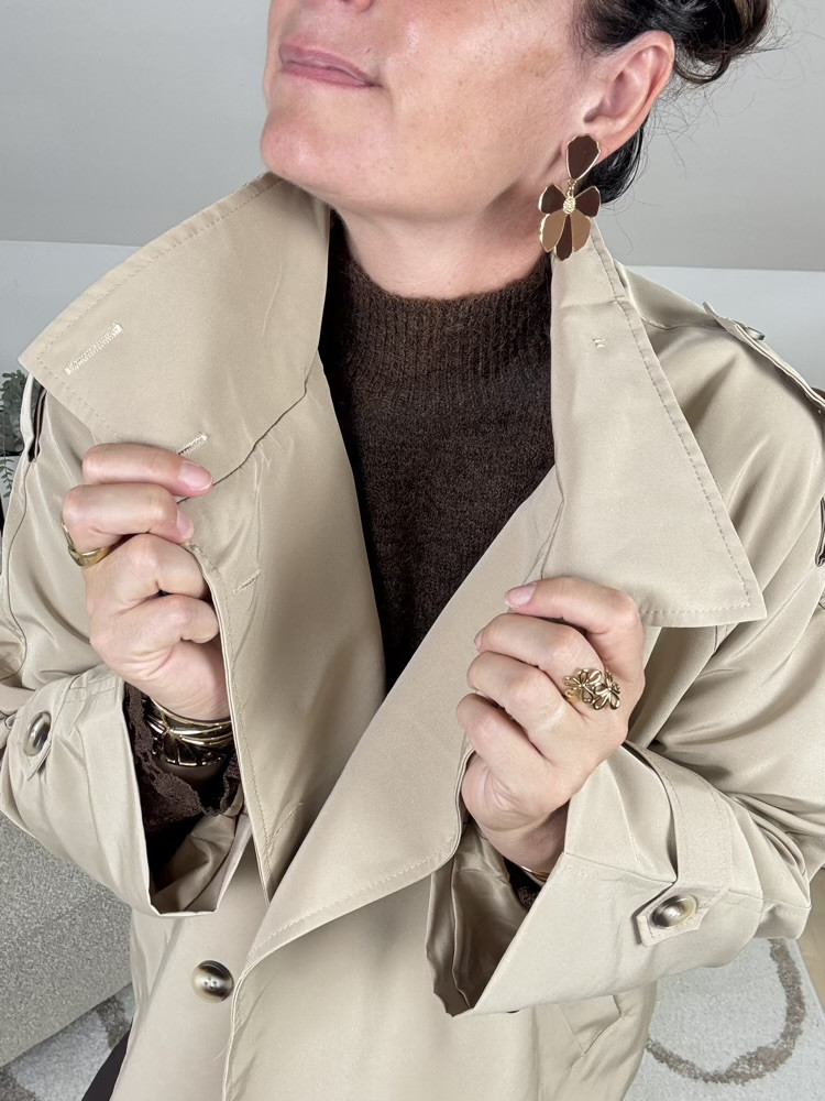 Trench court chocolat ou beige Col montant 