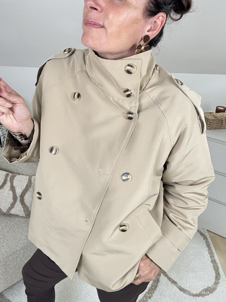 Trench court chocolat ou beige Col montant 
