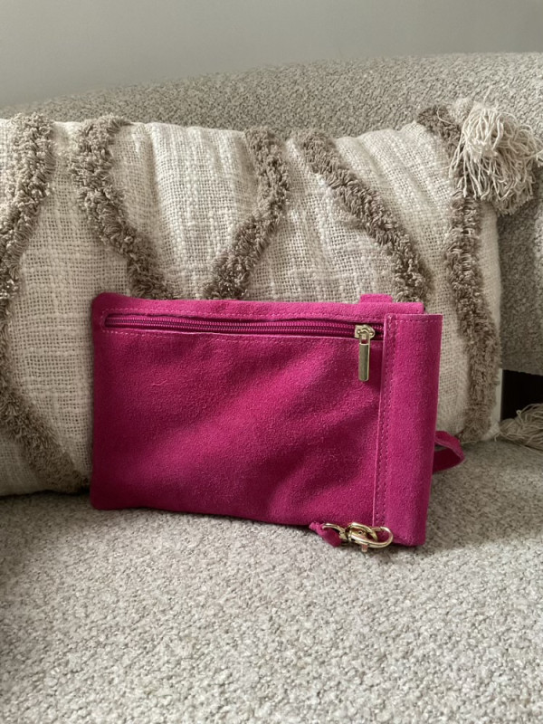 Pochette Téléphone cloutée 