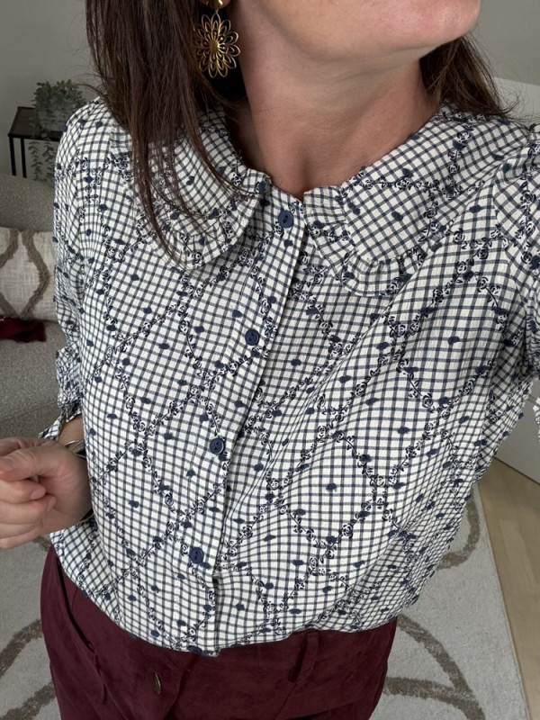 Chemise col Claudine volanté à carreaux 