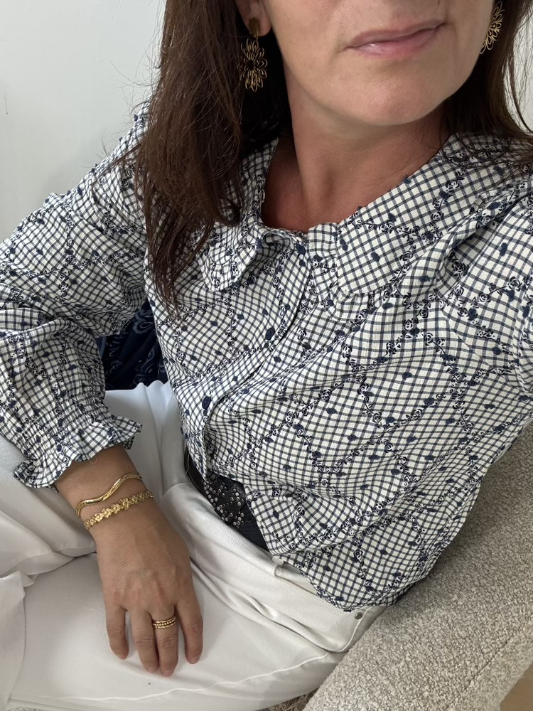 Chemise col Claudine volanté à carreaux 