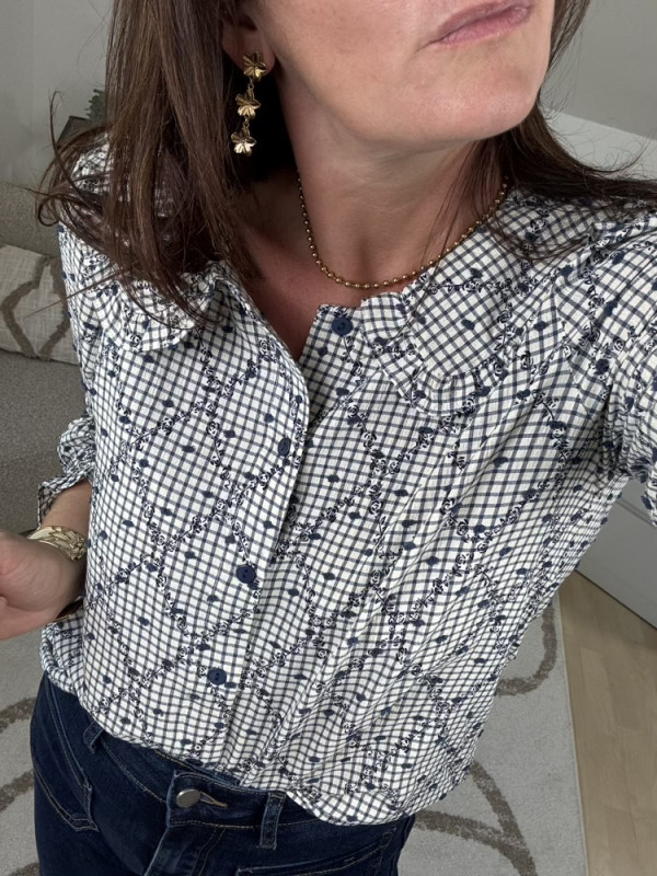 Chemise col Claudine volanté à carreaux 