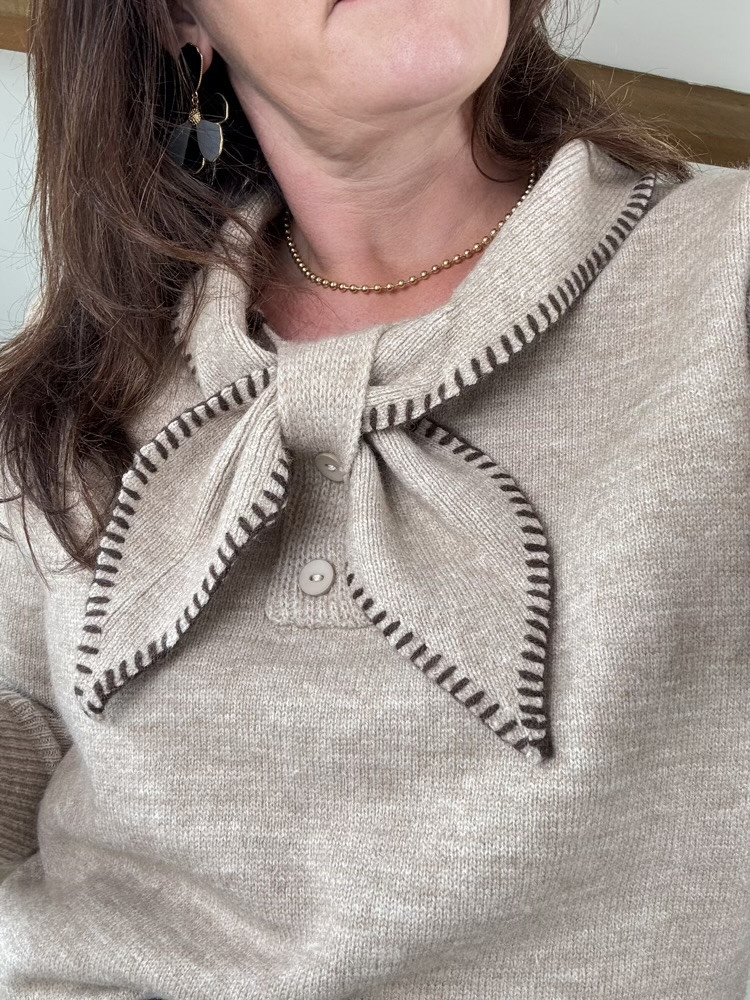 Pull col façon foulard 