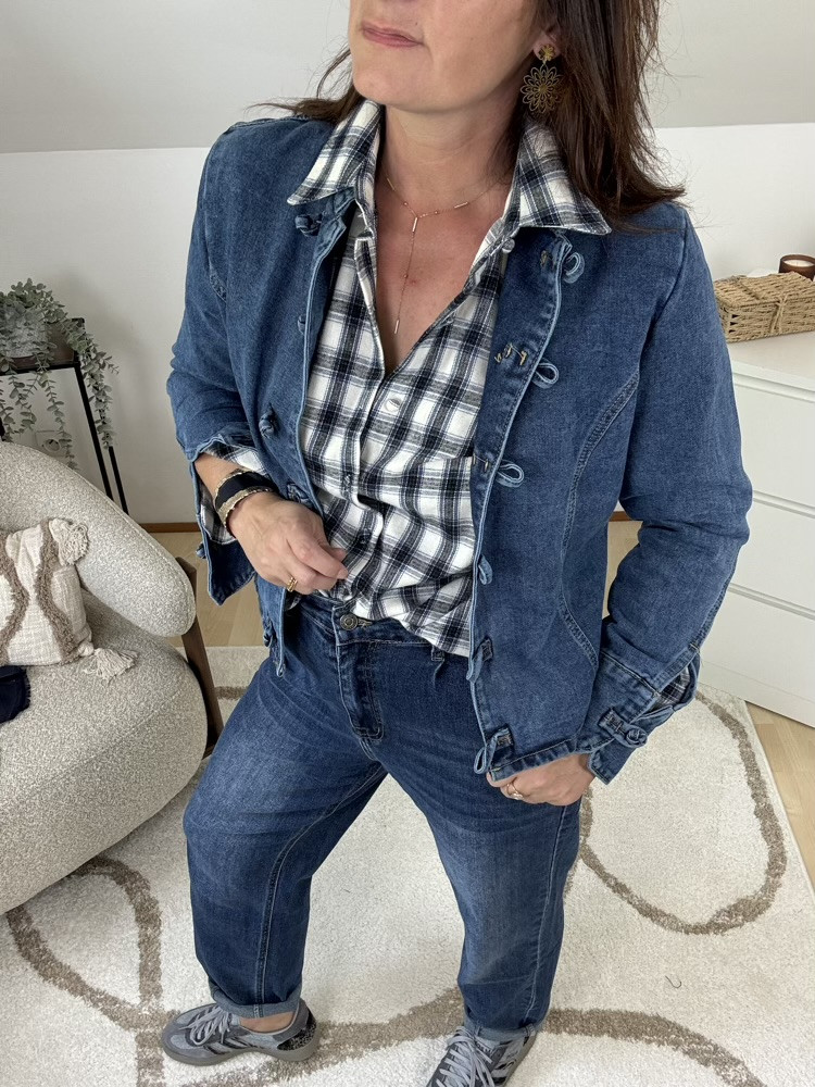 Chemise à carreaux petit cœur brodé 