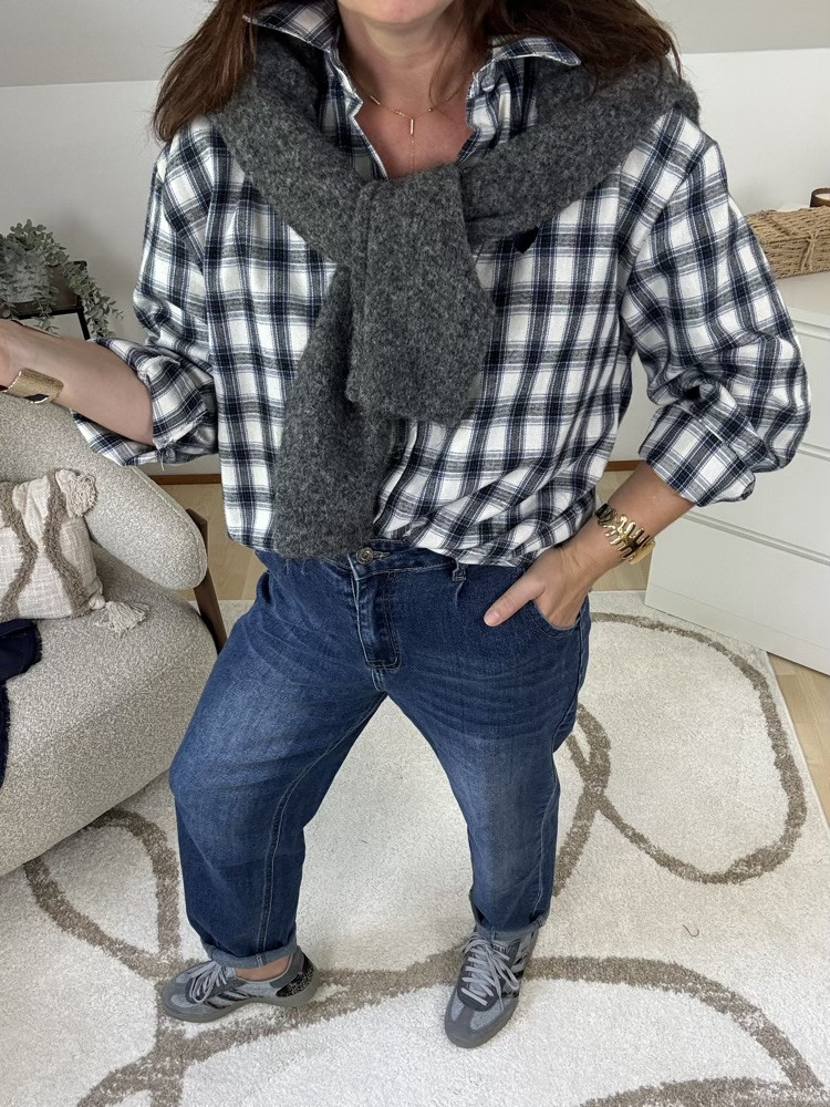 Chemise à carreaux petit cœur brodé 