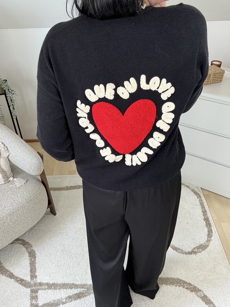 Pull col V motif au dos 