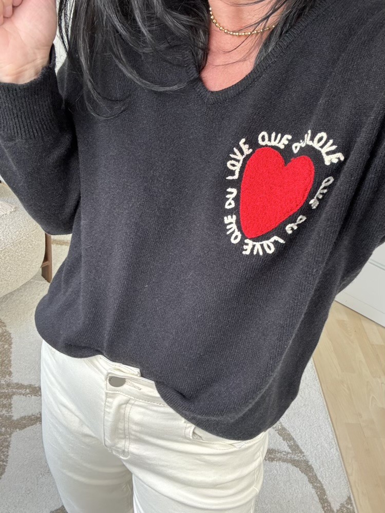 Pull col V motif au dos 