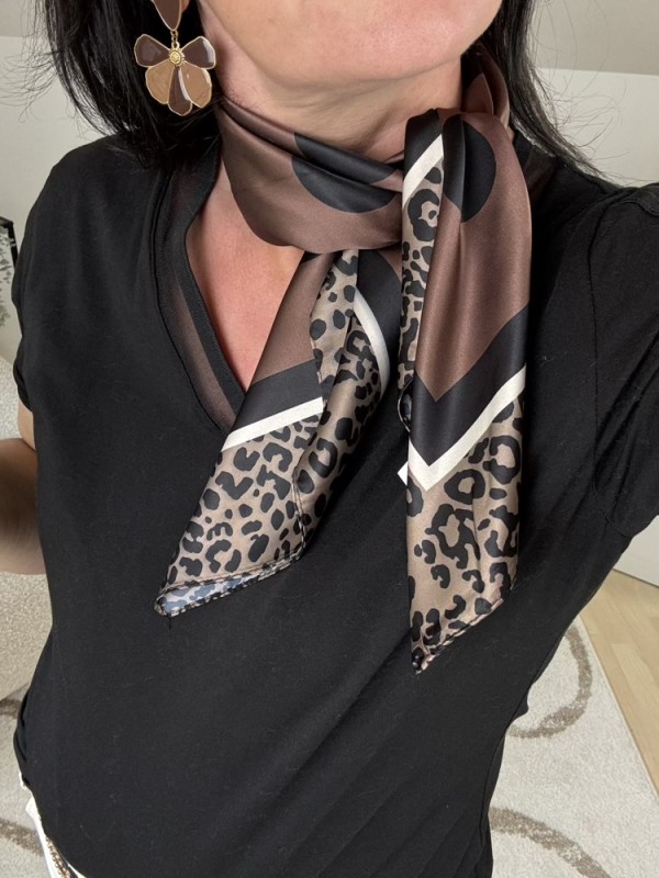 Foulard chocolat pois contours léopard 