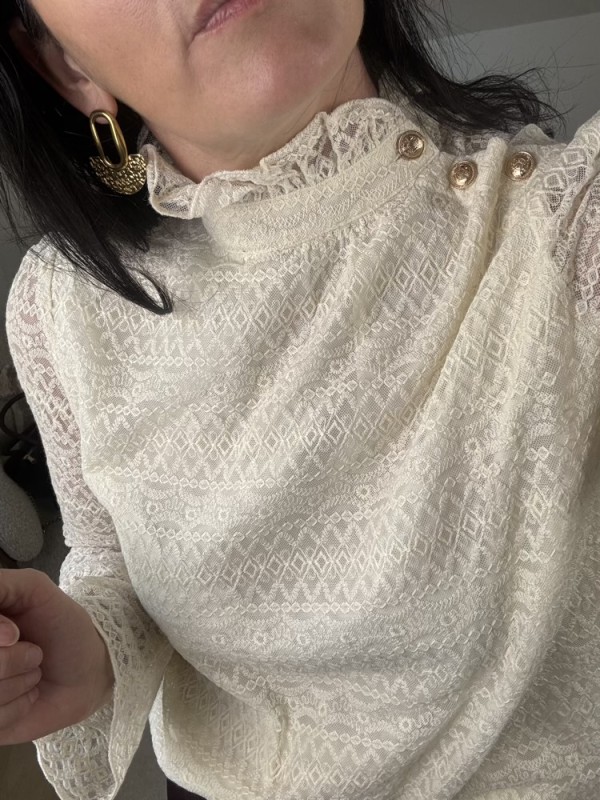 Blouse dentelle écrue 
