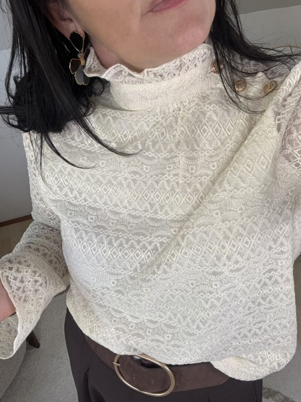 Blouse dentelle écrue 