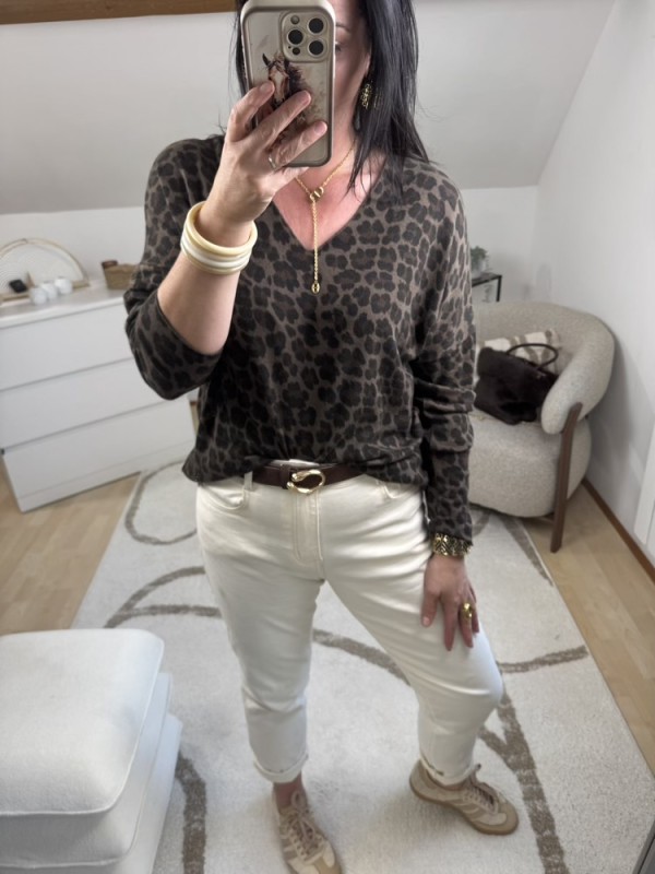Pull col V motif léopard 
