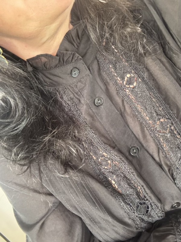 Chemise noire dentelle 