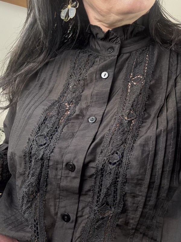 Chemise noire dentelle 
