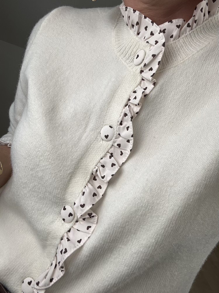 Gilet écru  détails motifs cœurs Choco 