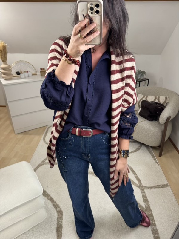 Chemise Unie jolis détails Marine ou Bordeaux 