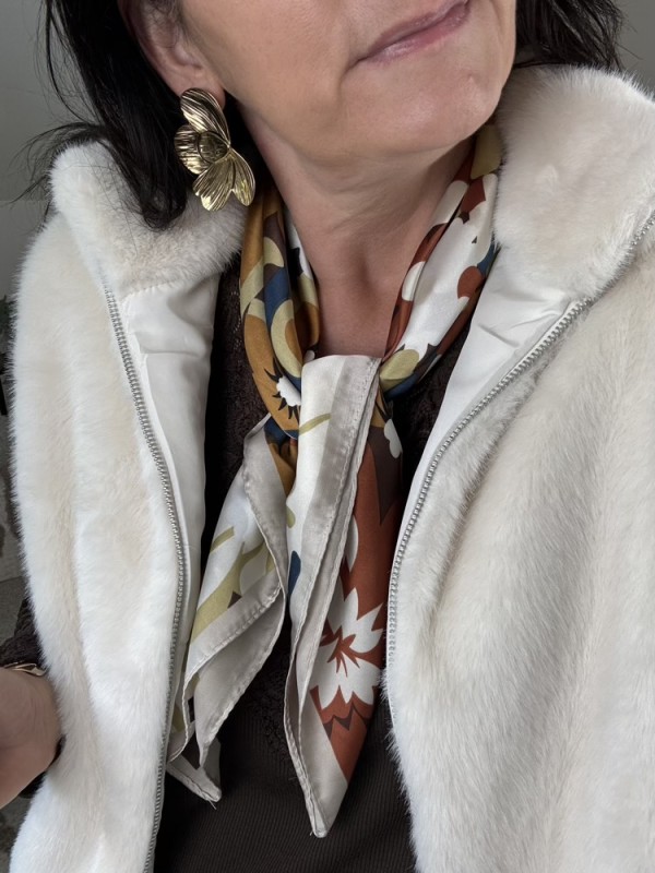 Foulard carré 70*70  Fleuri 