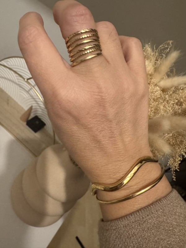 Bague large dorée 