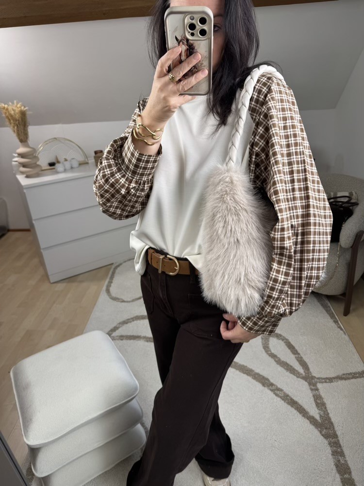 Sweat écru manches bouffantes à carreaux 